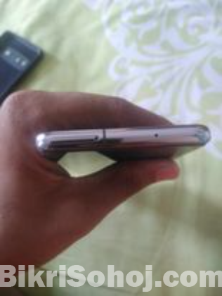 Samsung S10